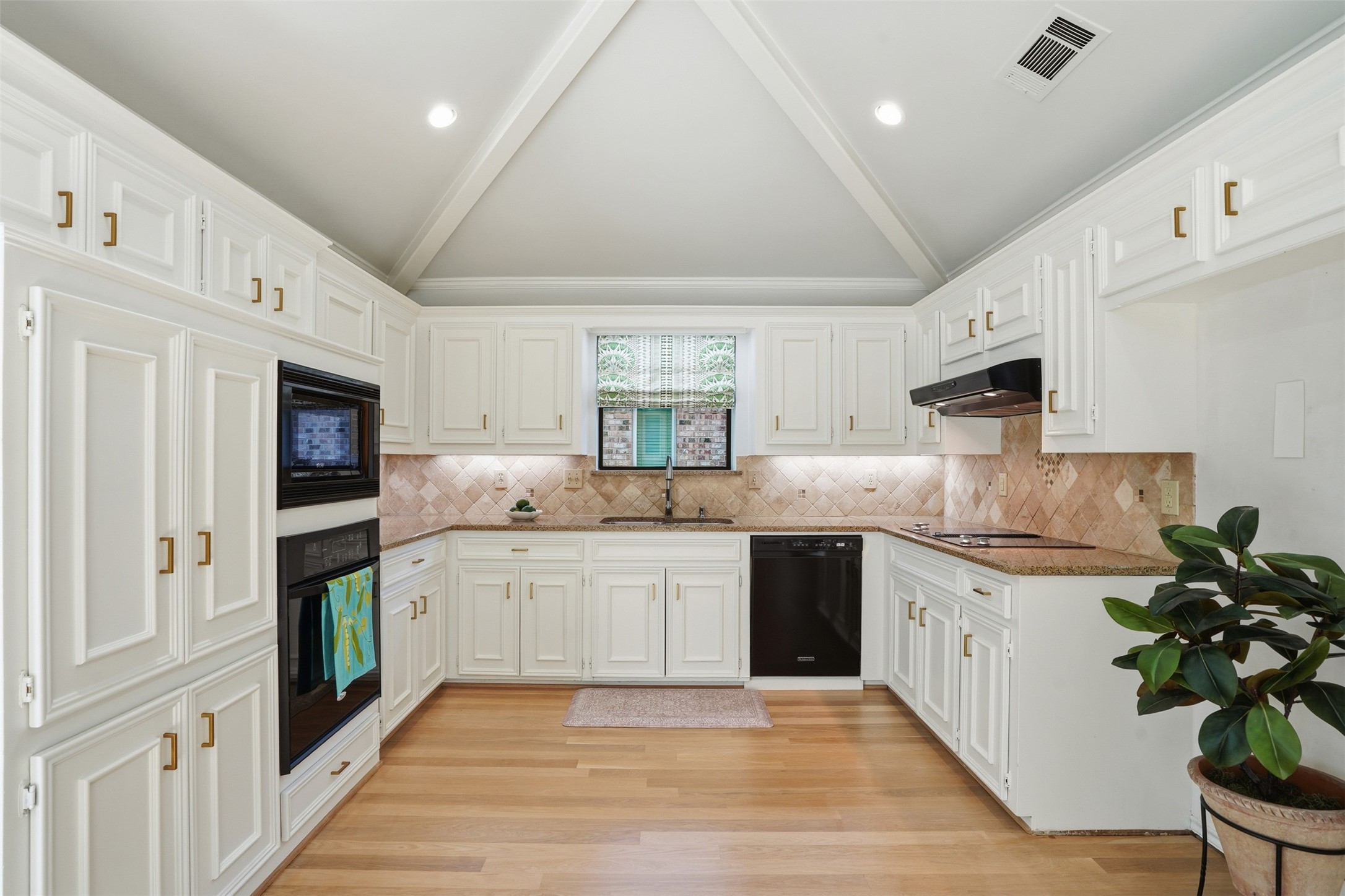 6627 Lovington Drive Dallas TX 75252