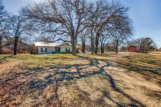 3275 W Highway 199 Springtown TX 76082