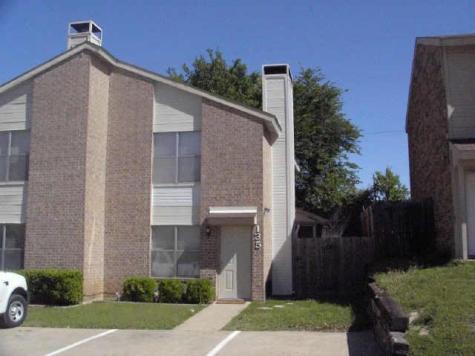 135 Country Bend Drive Duncanville TX 75137