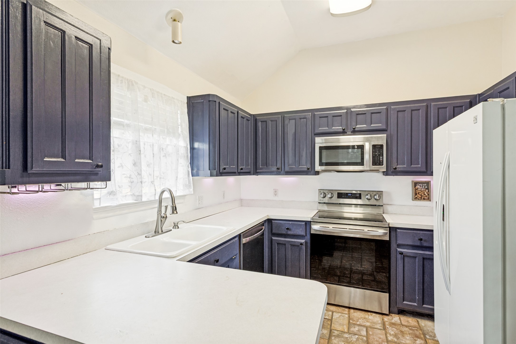 106 King Arthur Court Weatherford TX 76086