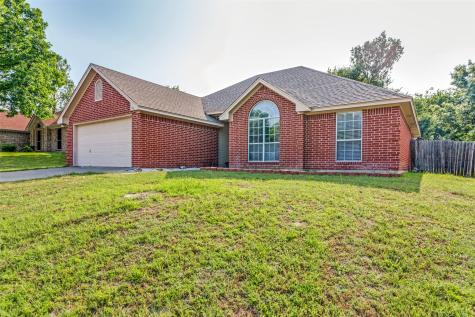 106 King Arthur Court Weatherford TX 76086
