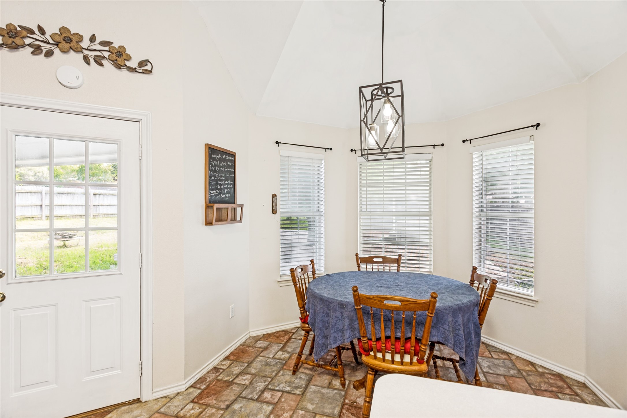 106 King Arthur Court Weatherford TX 76086