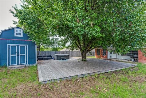 106 King Arthur Court Weatherford TX 76086