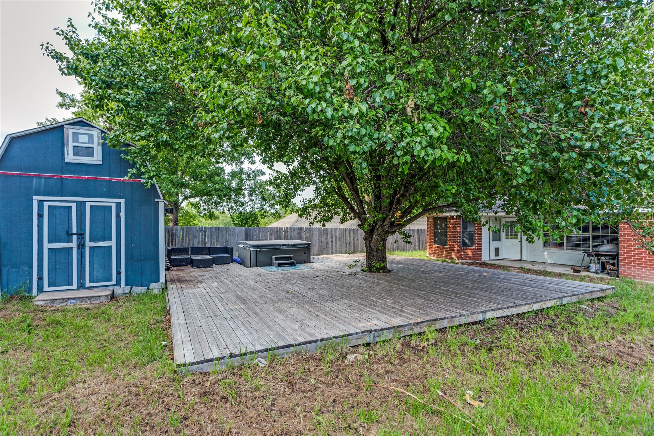 106 King Arthur Court Weatherford TX 76086