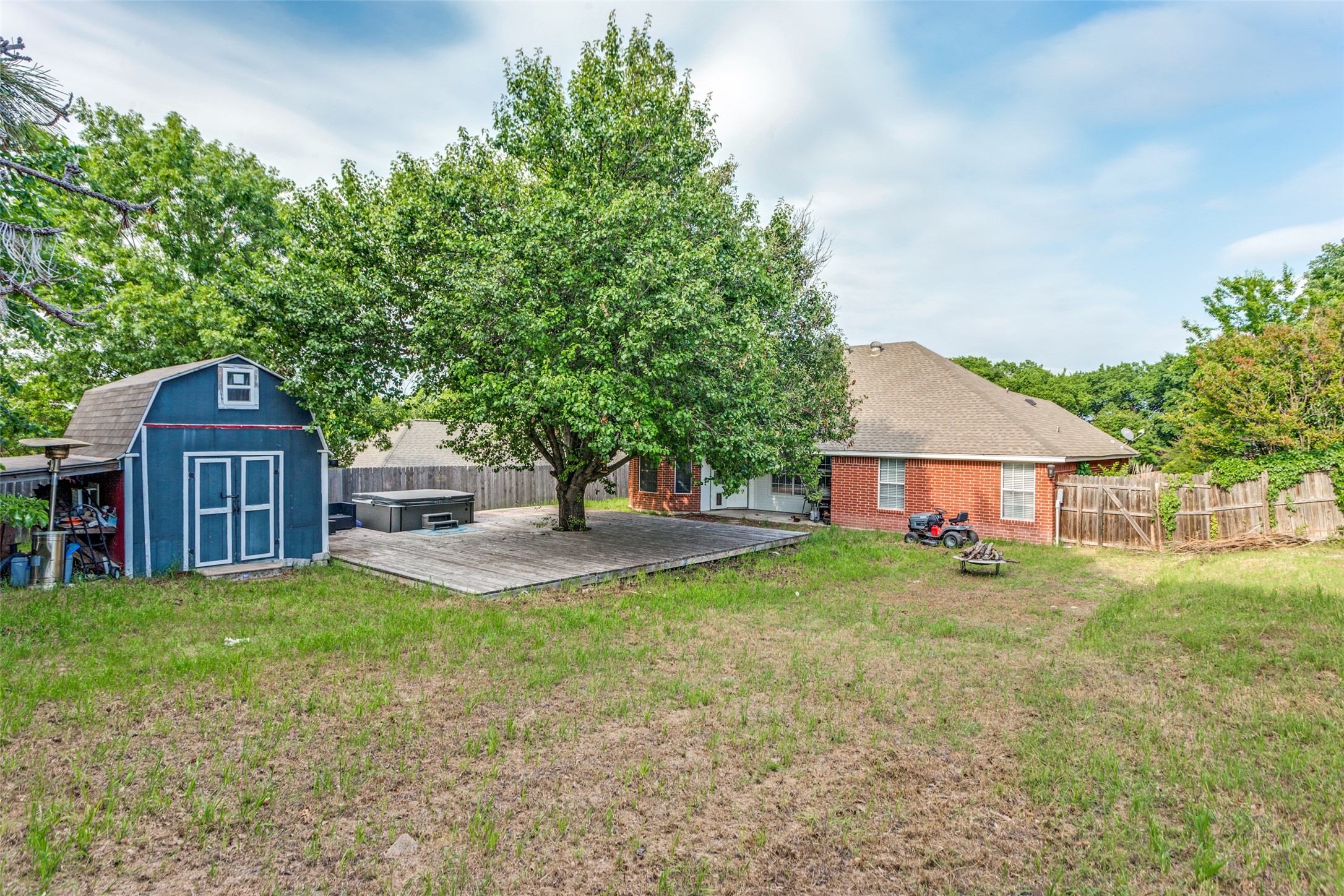 106 King Arthur Court Weatherford TX 76086