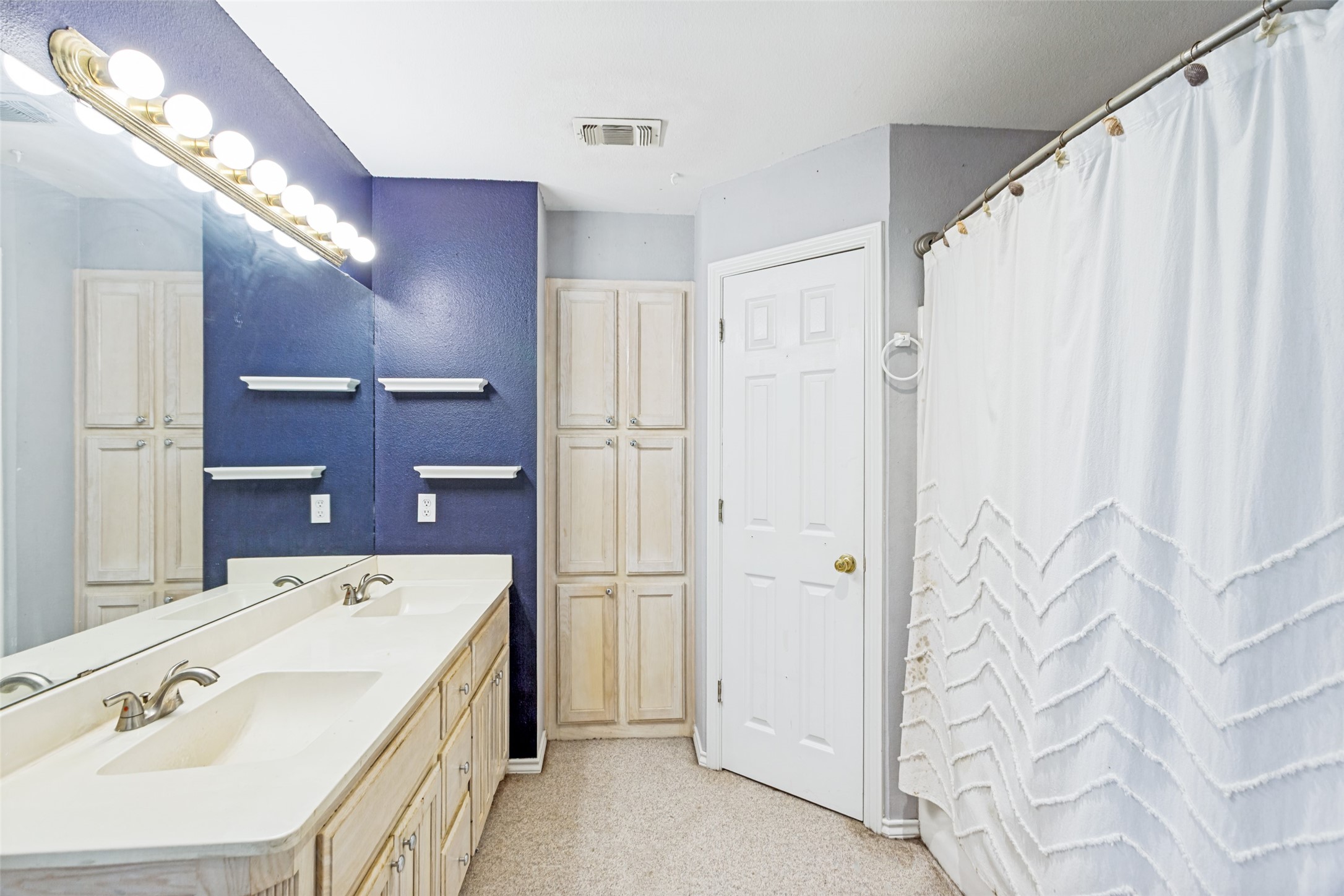 106 King Arthur Court Weatherford TX 76086