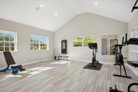4815 Allencrest Lane Dallas TX 75244