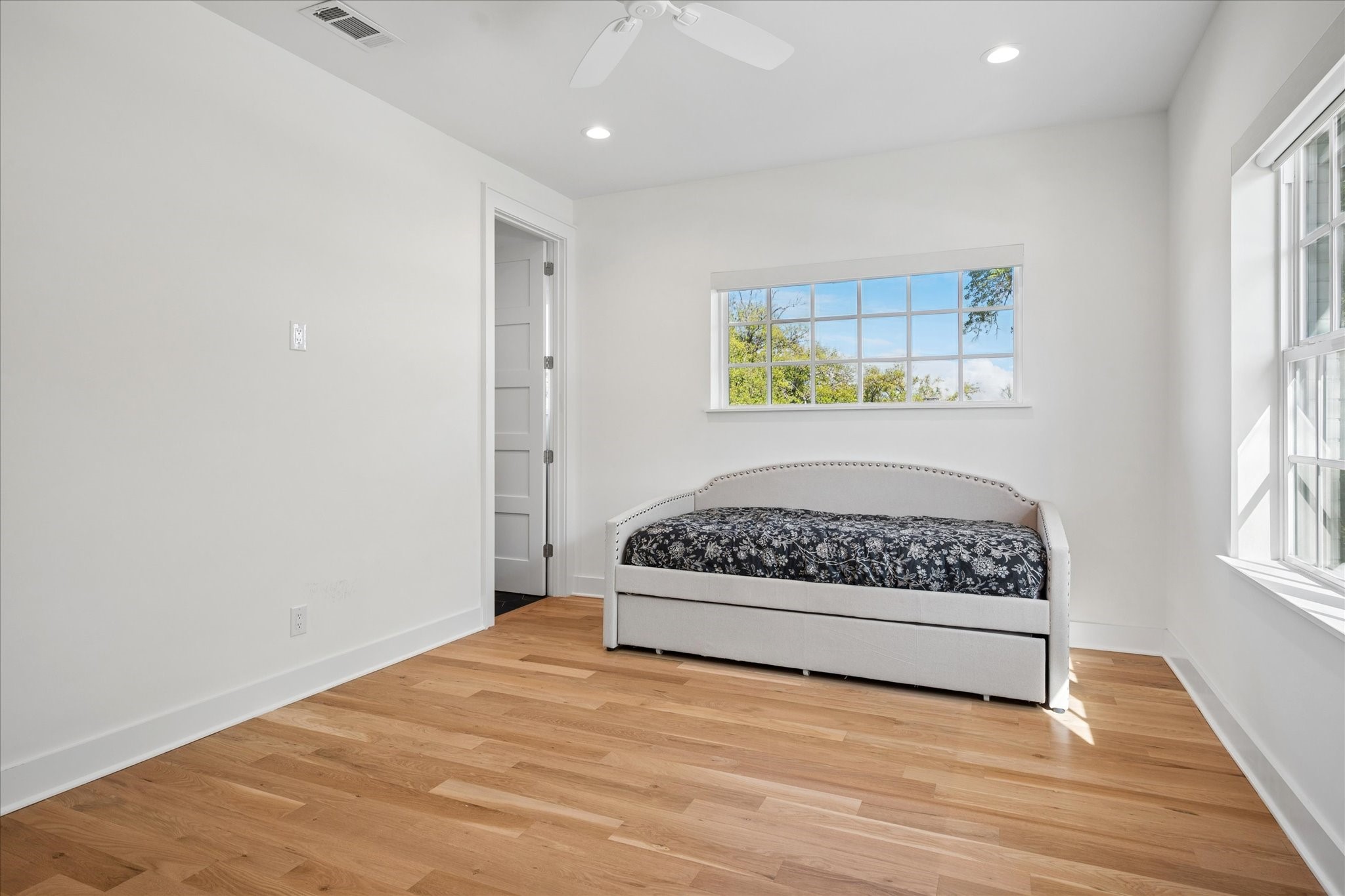 4815 Allencrest Lane Dallas TX 75244