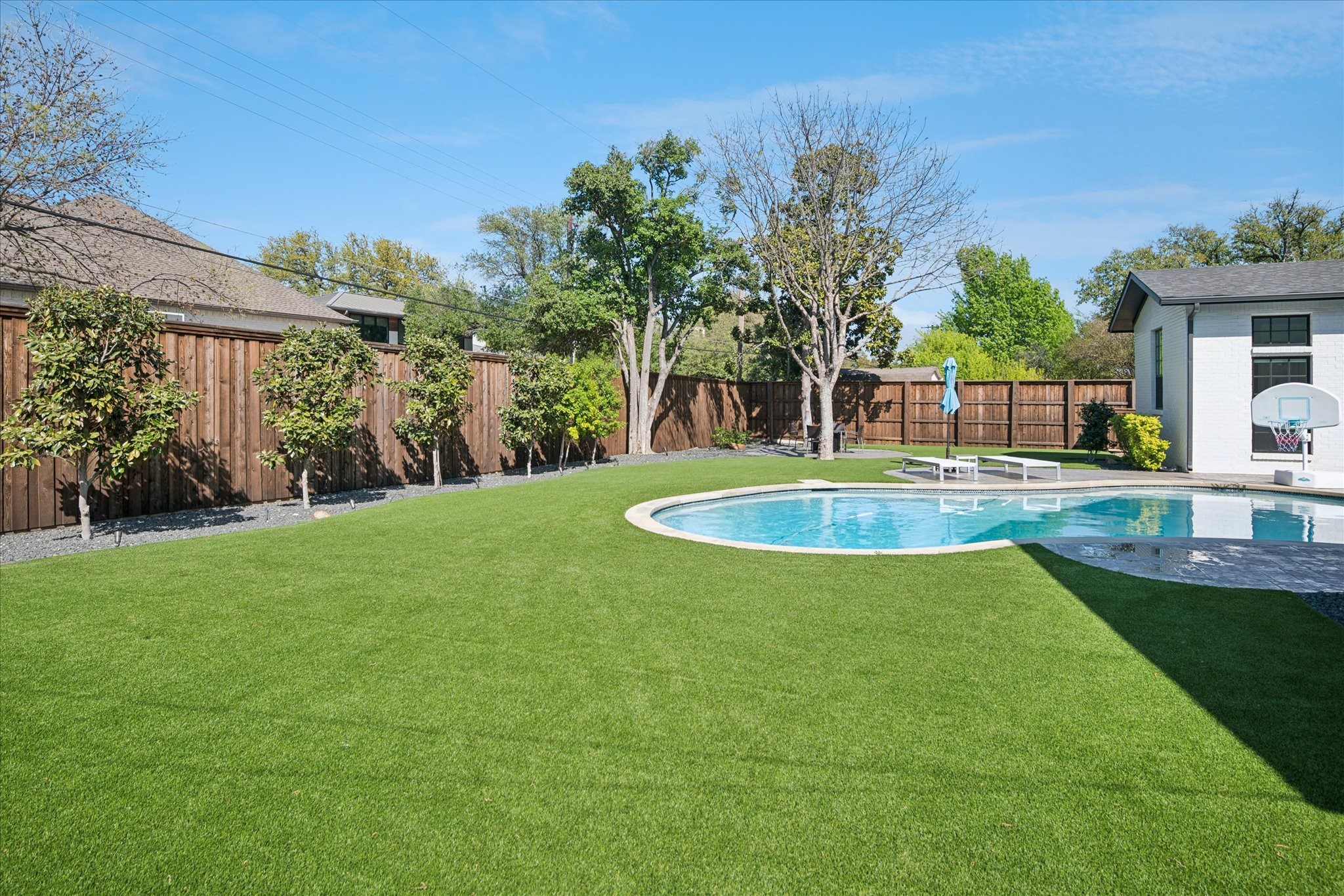 4815 Allencrest Lane Dallas TX 75244