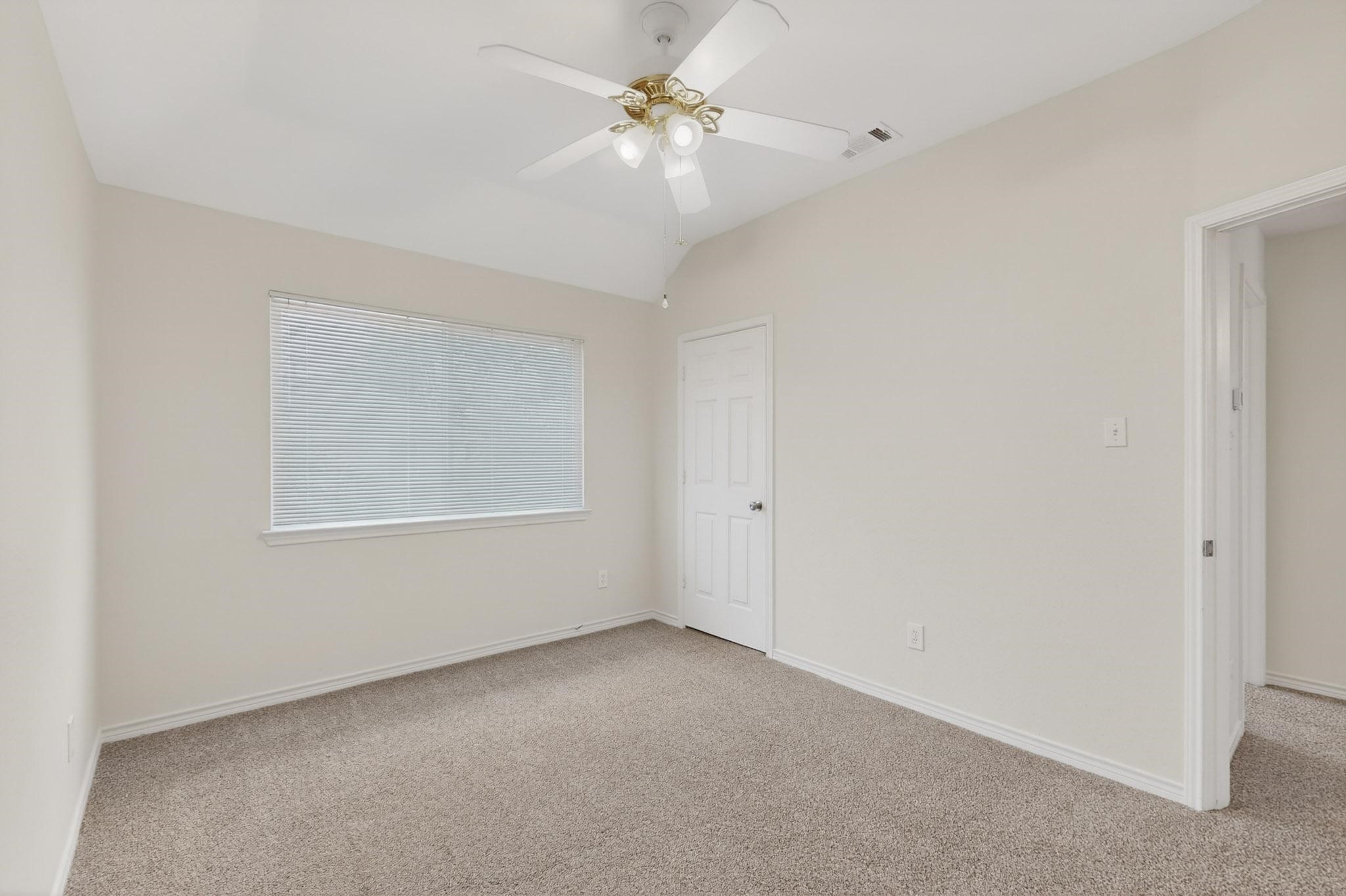 8707 Wellington Road Irving TX 75063