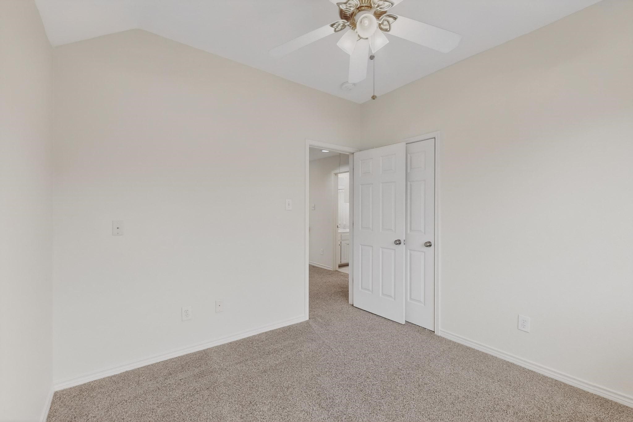 8707 Wellington Road Irving TX 75063