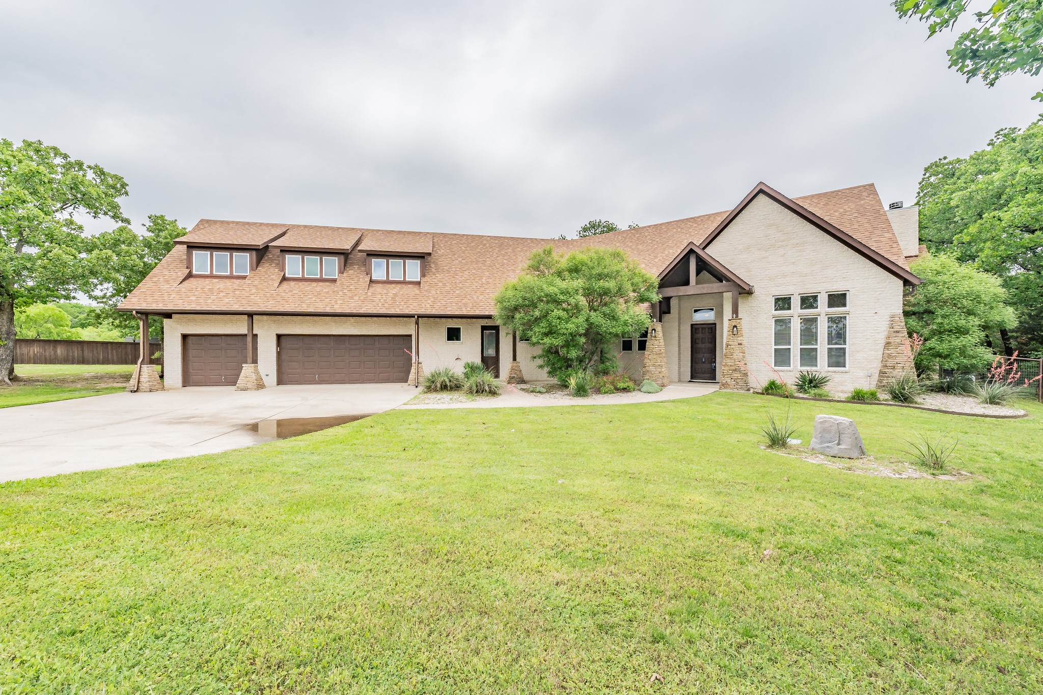 165 Oakwood Creek Lane Weatherford TX 76088