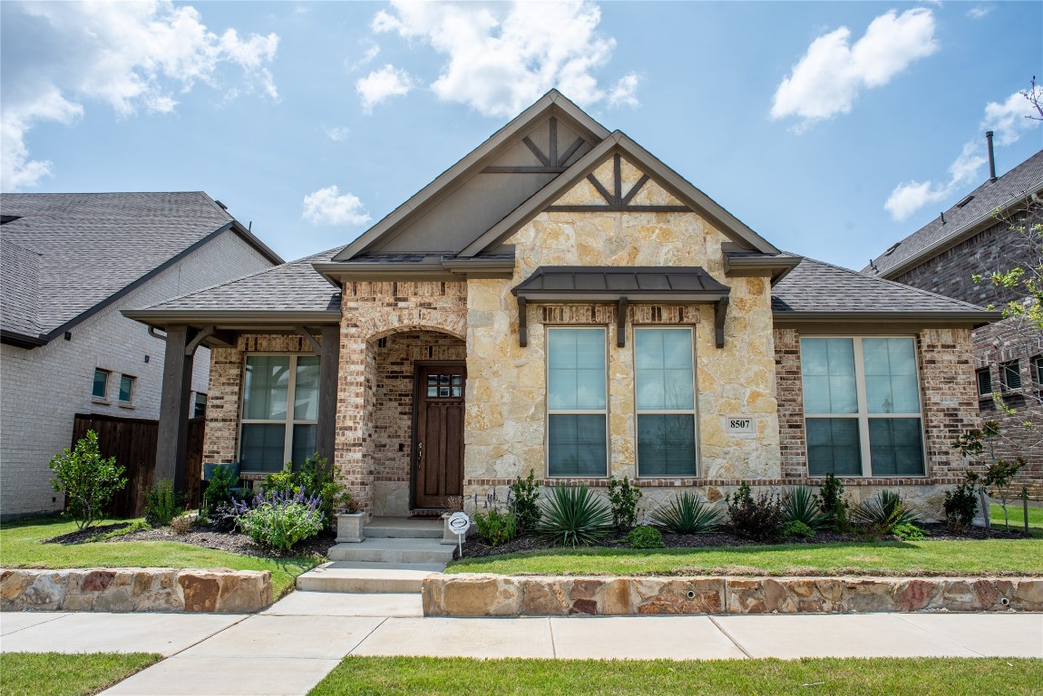 8507 Bronzegate Trail Frisco TX 75034