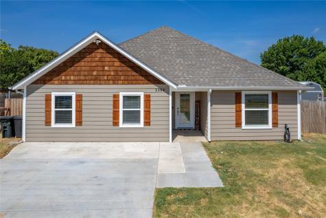 3304 Power Plant Court Granbury TX 76048