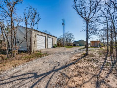 1081 County Road 3555 Paradise TX 76073