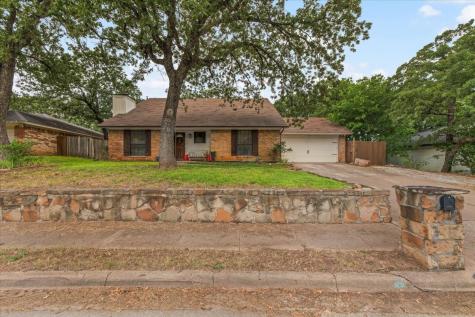 7621 Hightower Drive North Richland Hills TX 76182