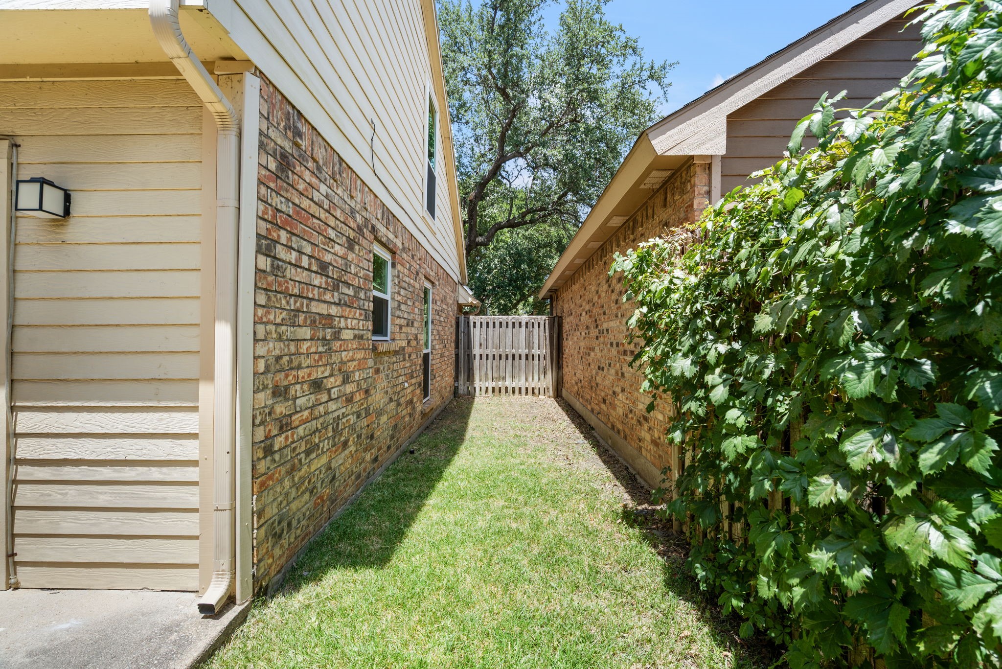 2960 Harbinger Lane Dallas TX 75287