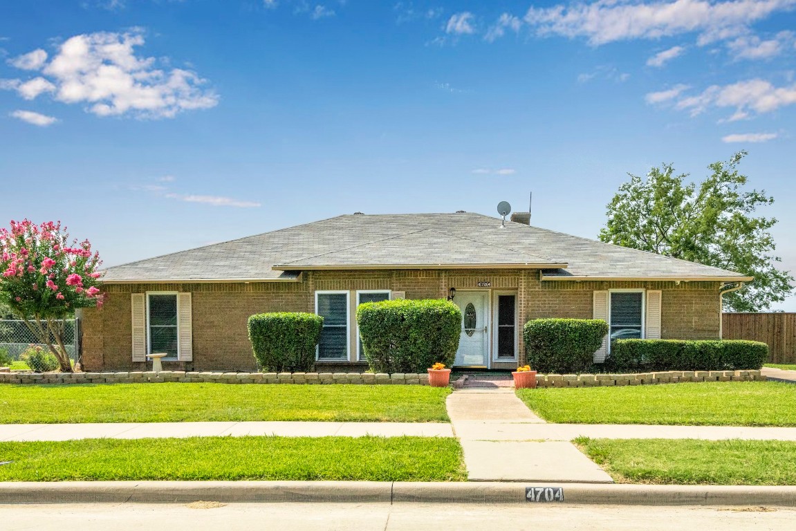 4704 Strickland Avenue The Colony TX 75056