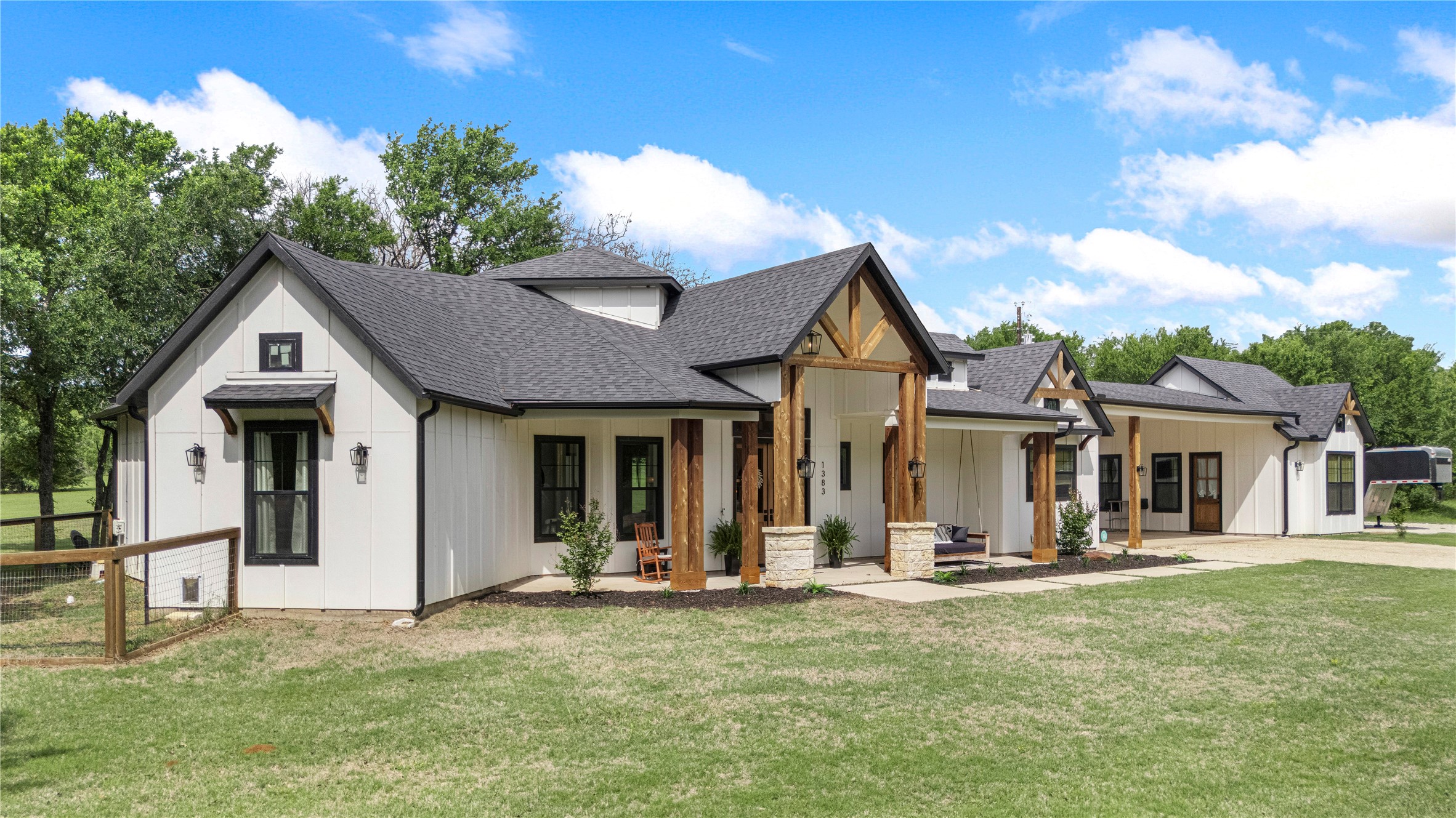 1383 Northshore Lane Valley View TX 76272
