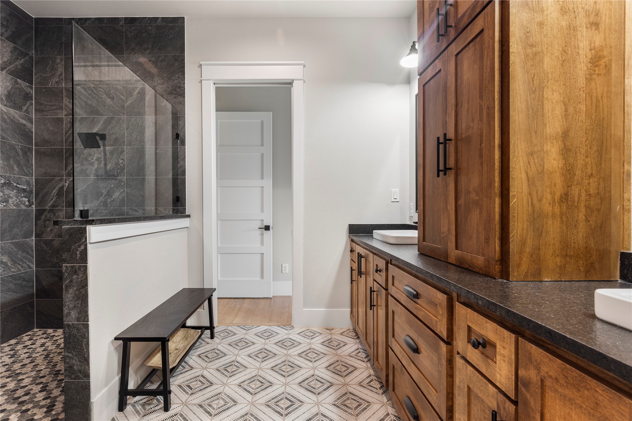 1383 Northshore Lane Valley View TX 76272