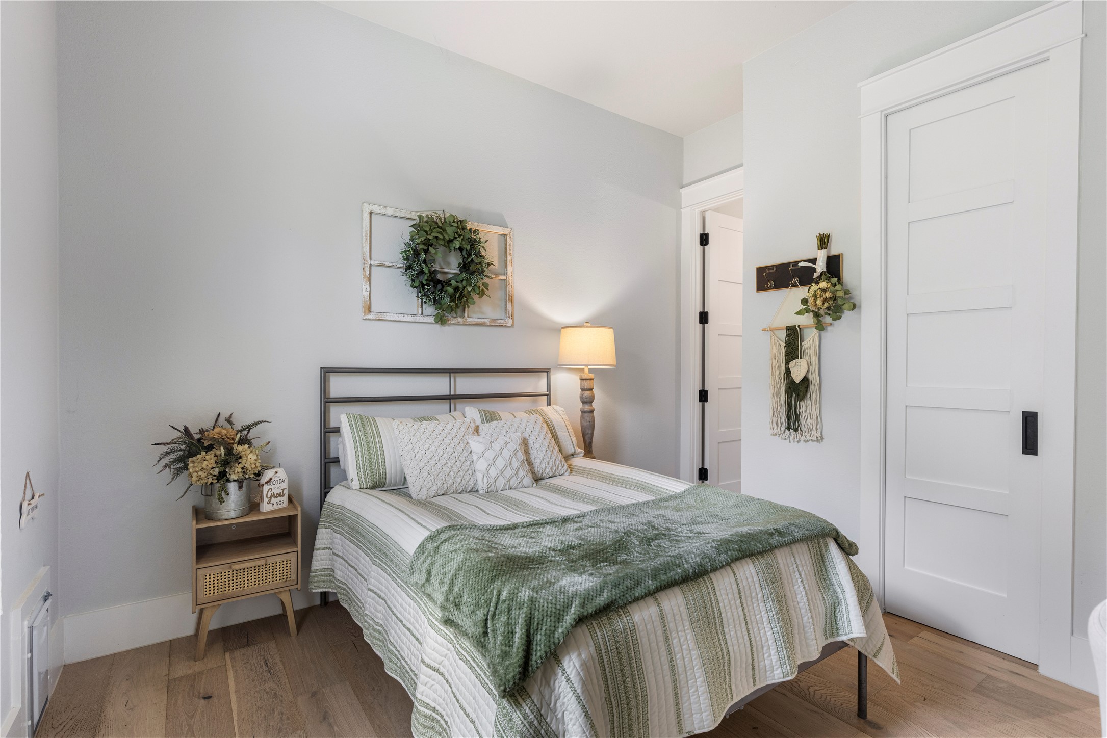 1383 Northshore Lane Valley View TX 76272