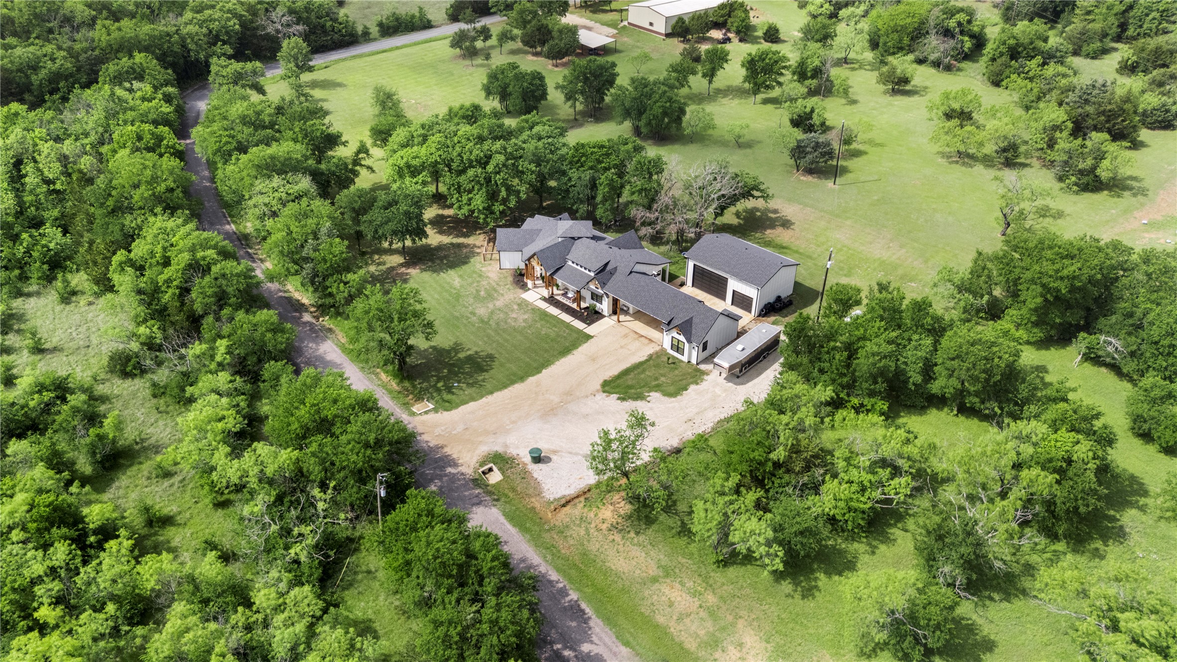 1383 Northshore Lane Valley View TX 76272
