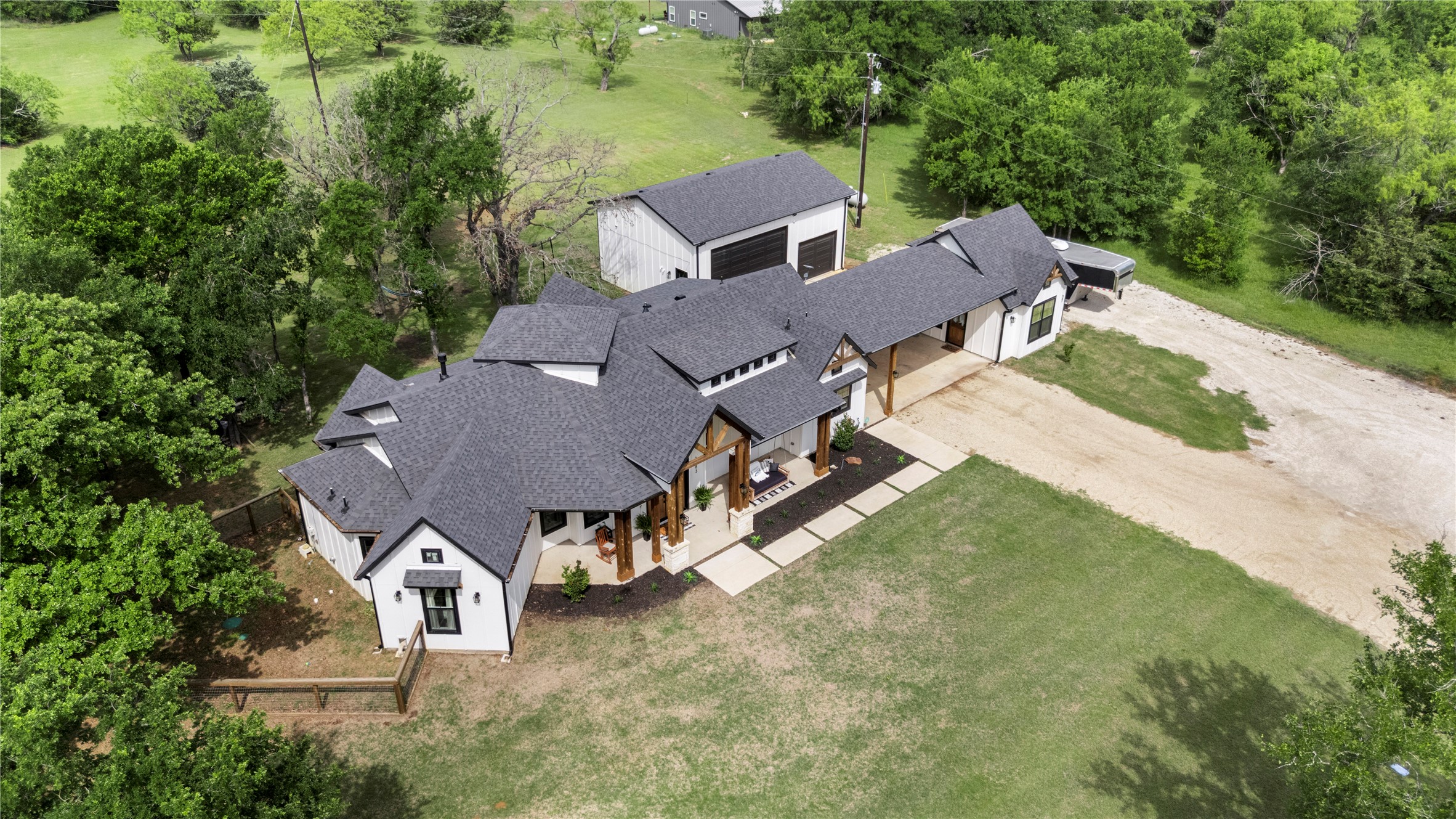 1383 Northshore Lane Valley View TX 76272