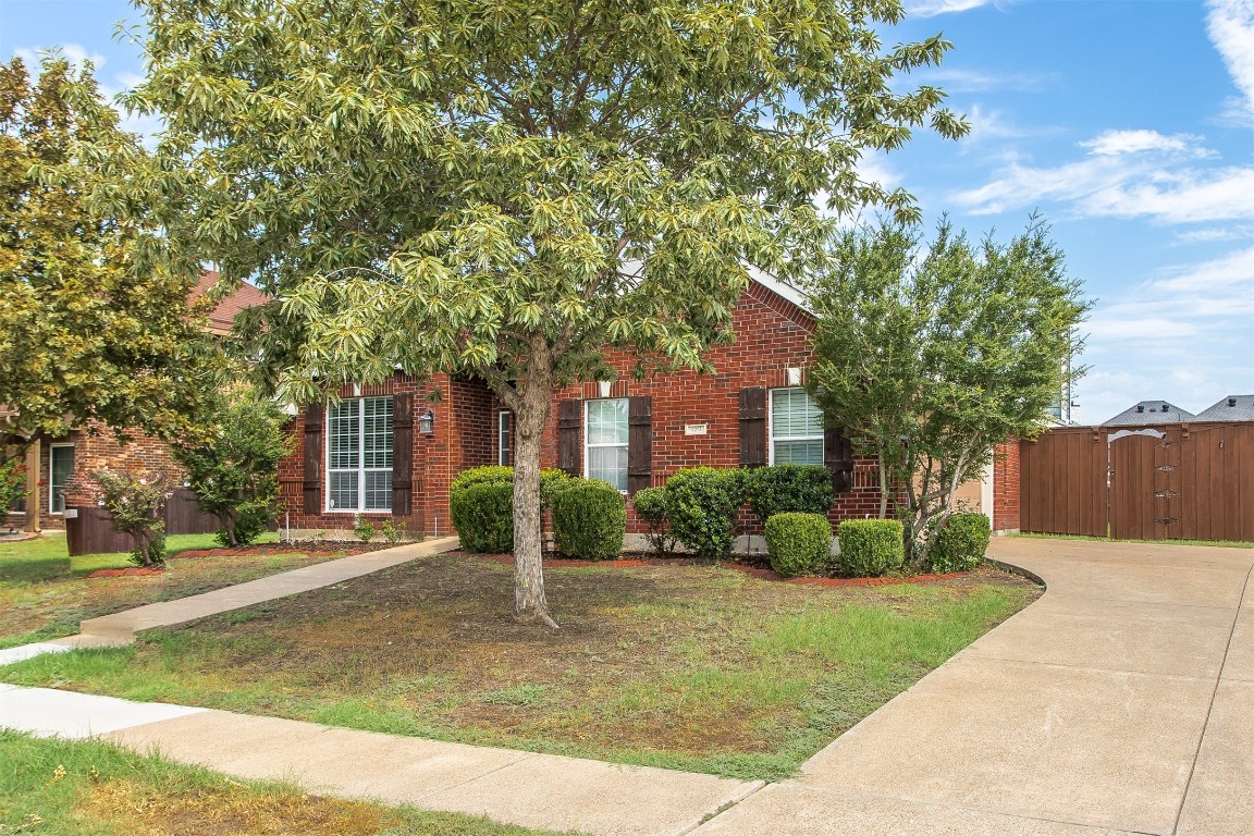 2212 Ranch Road Sachse TX 75048