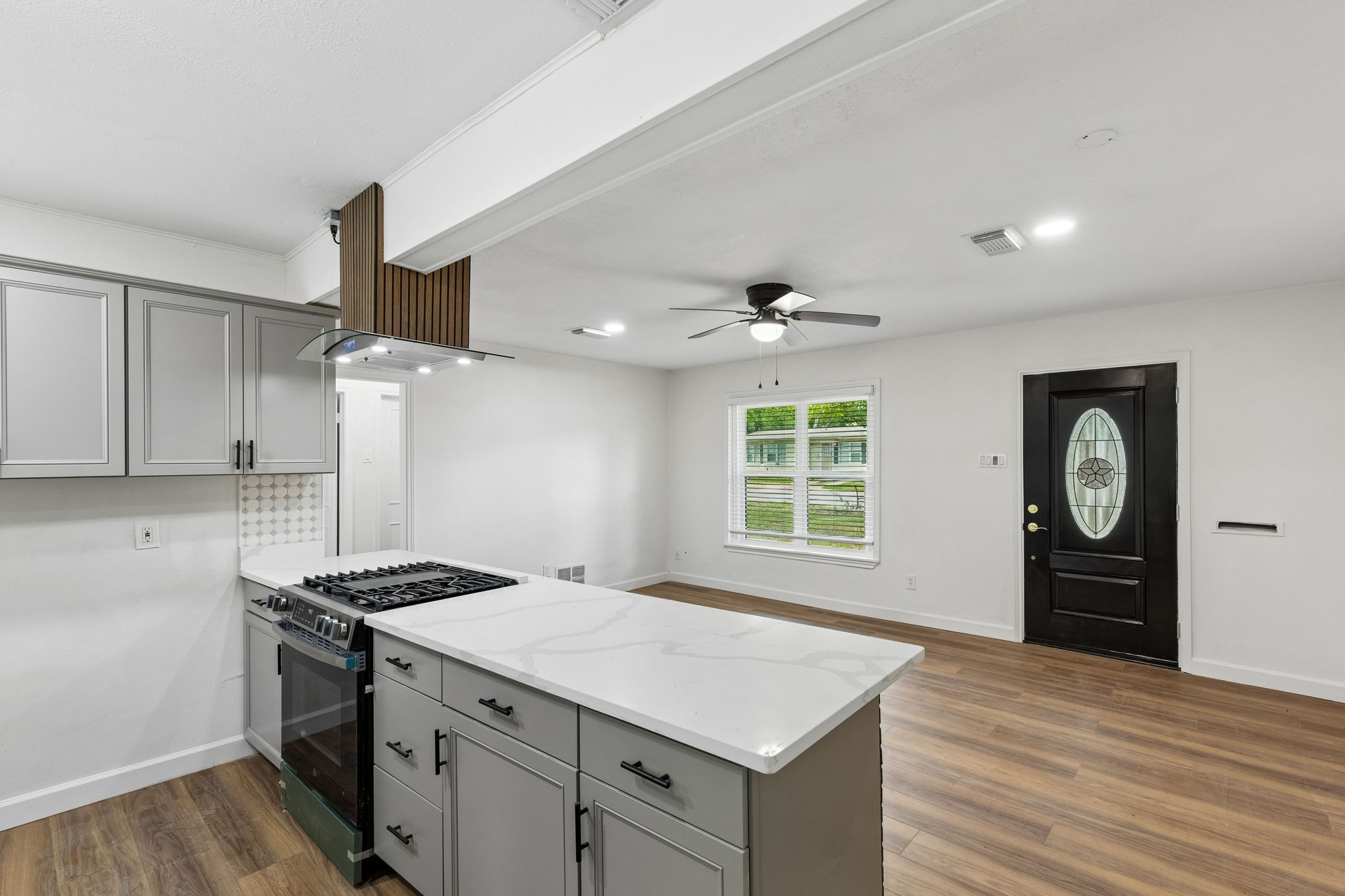 1540 Murray Drive Garland TX 75042