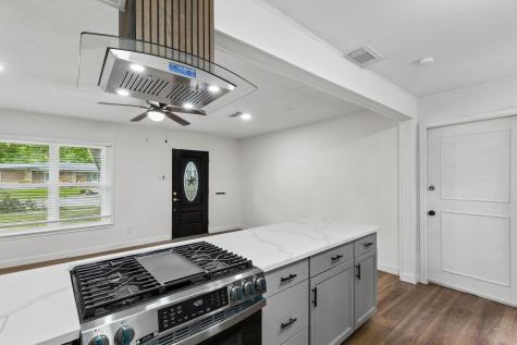 1540 Murray Drive Garland TX 75042
