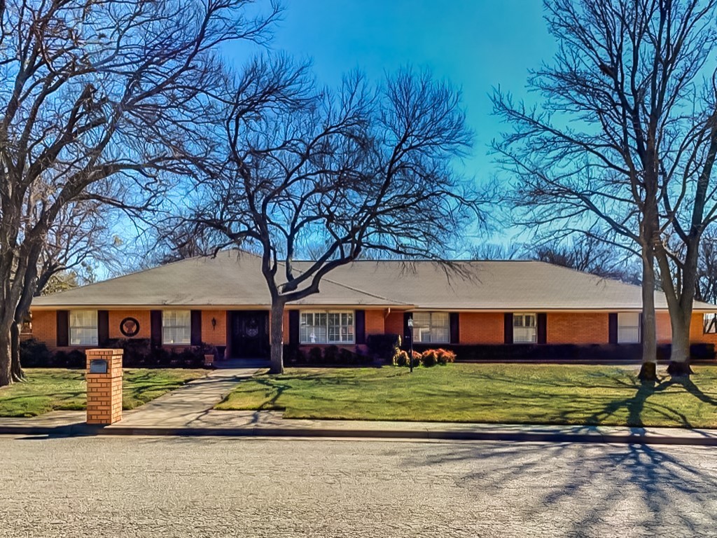 1024 Normandy Drive Graham TX 76450