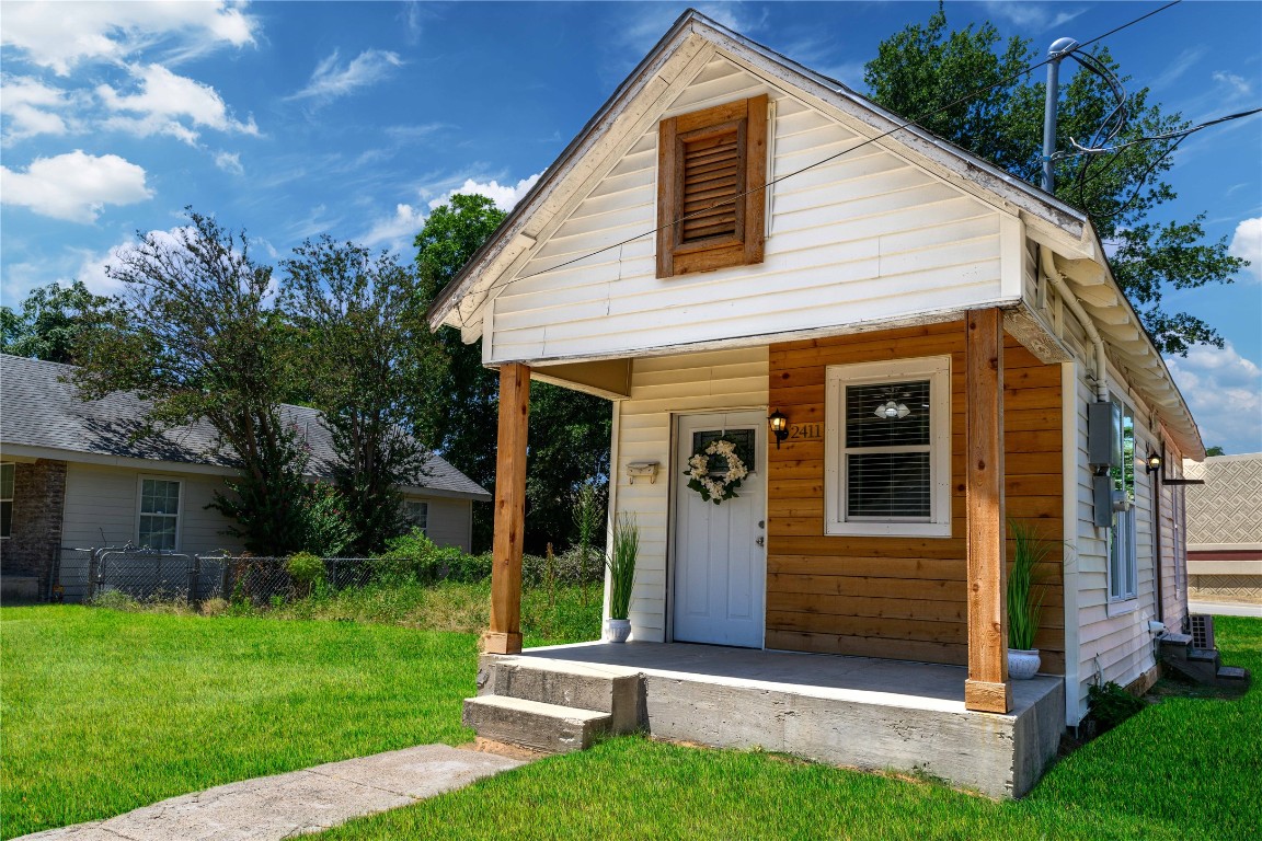 2411 Anderson Street Dallas TX 75215