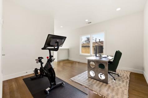 4827 Newmore Avenue Dallas TX 75209