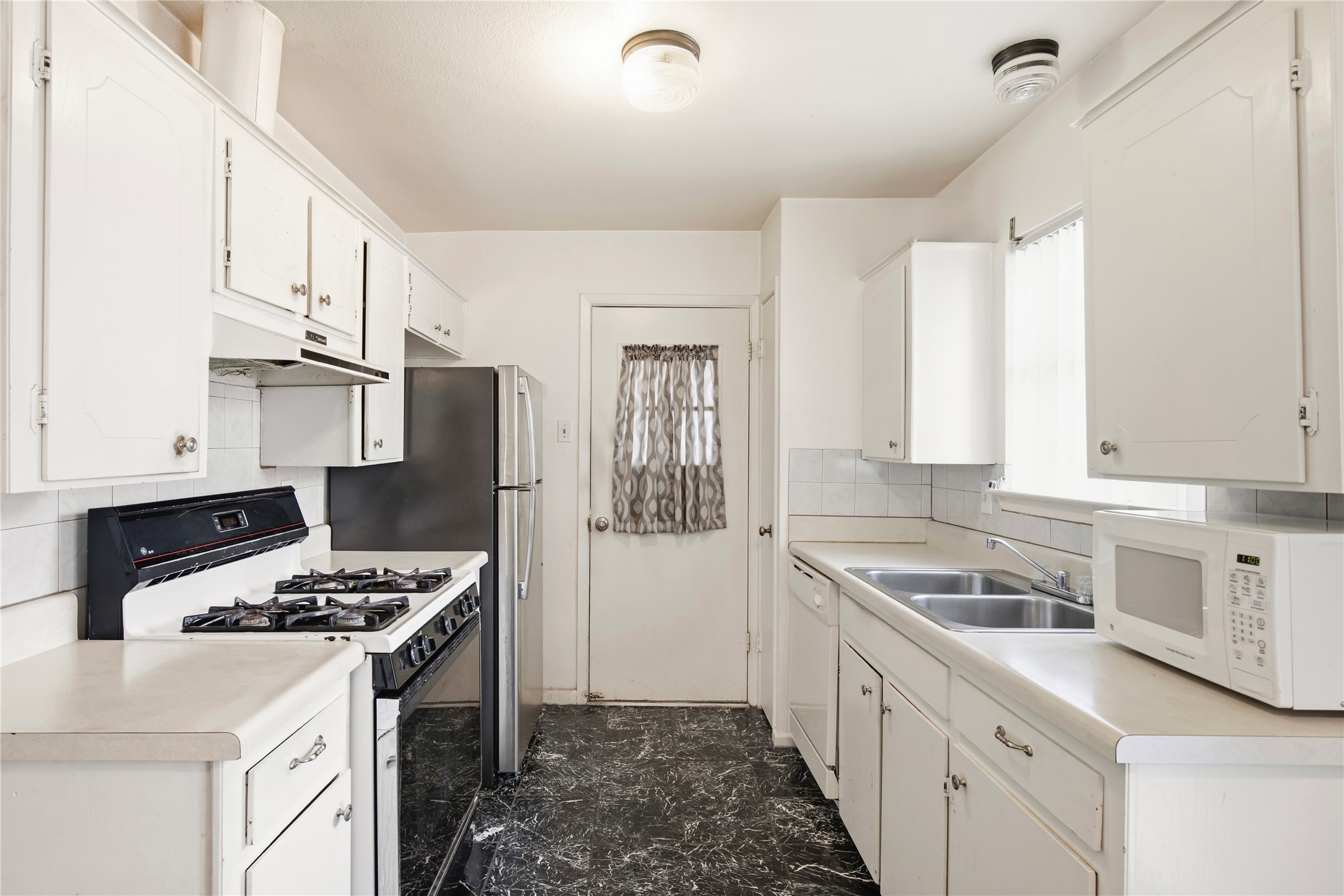 1310 Greencove Drive Garland TX 75040