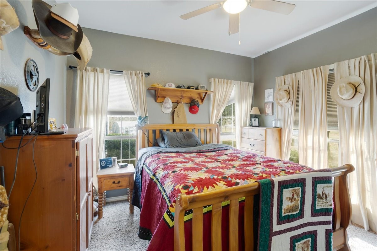 1044 County Road 3230 Windom TX 75492