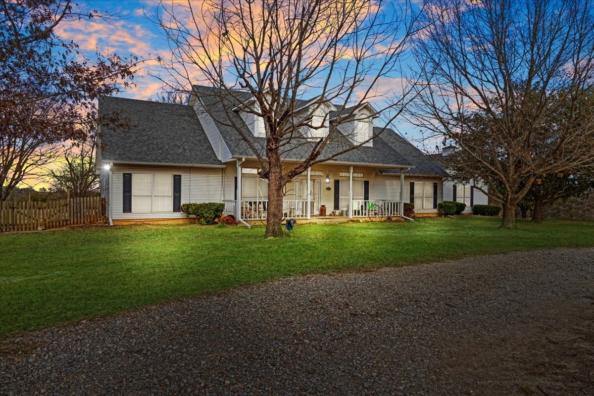 1044 County Road 3230 Windom TX 75492