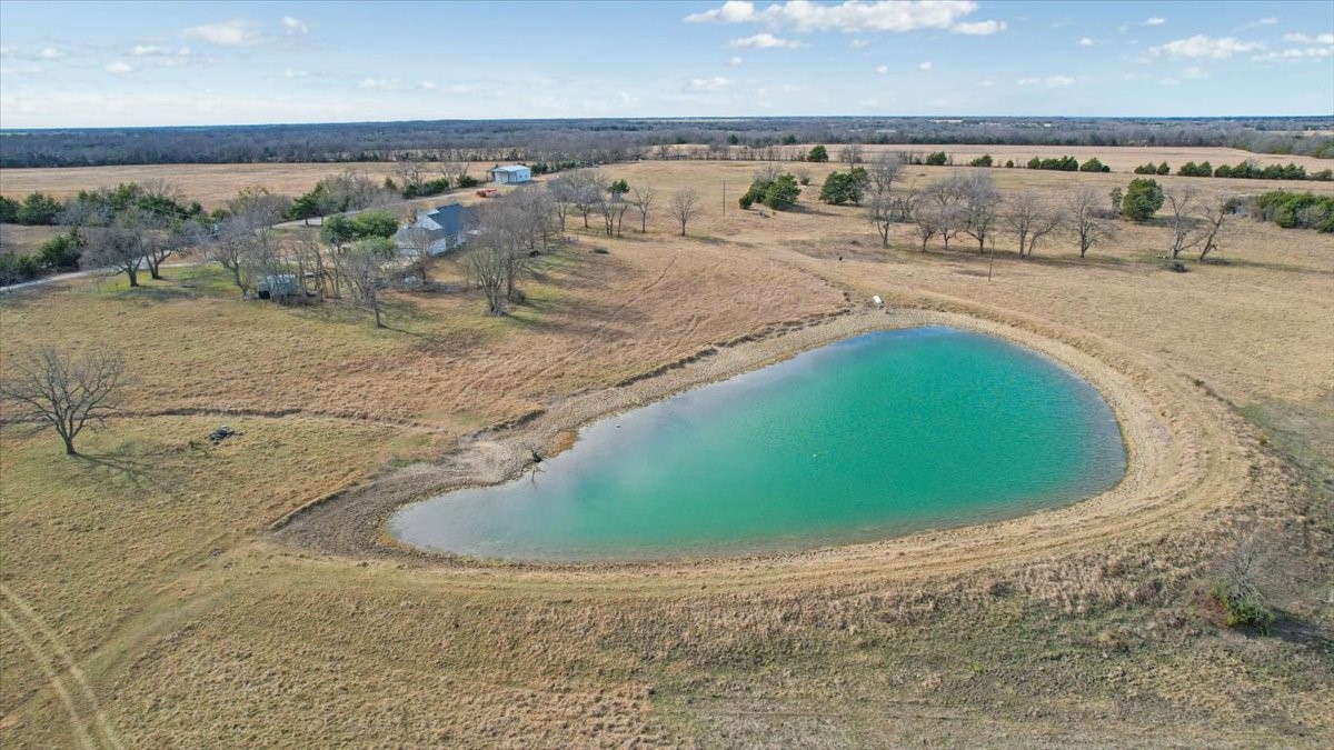 1044 County Road 3230 Windom TX 75492