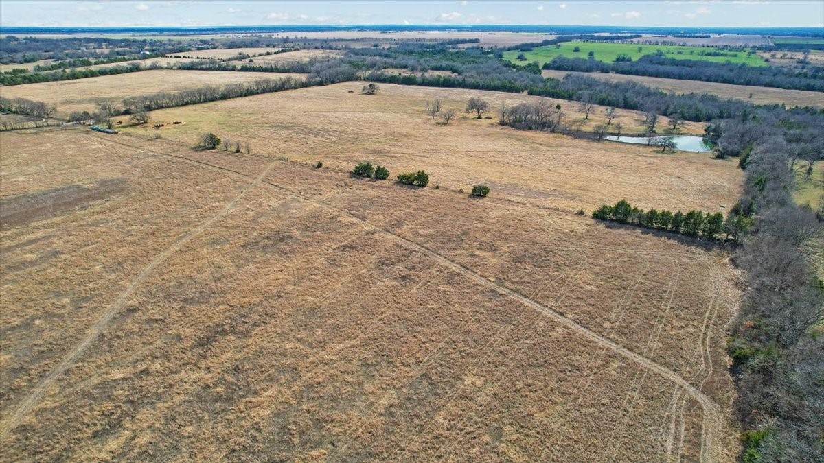 1044 County Road 3230 Windom TX 75492