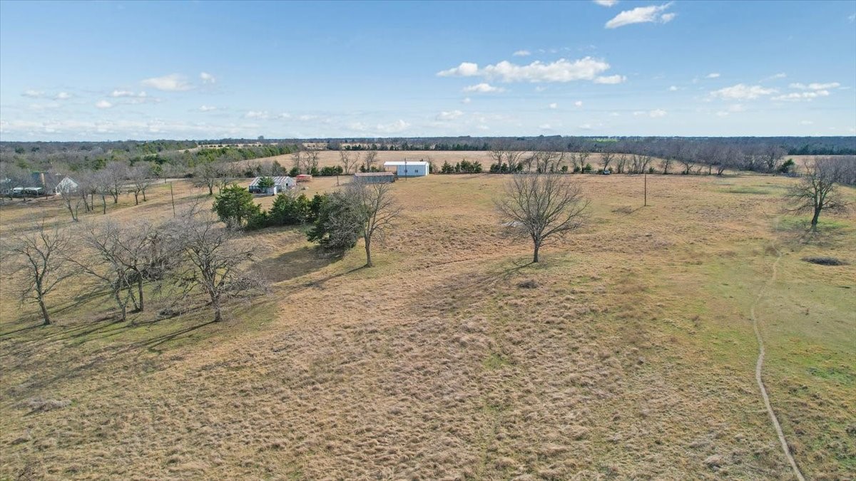 1044 County Road 3230 Windom TX 75492
