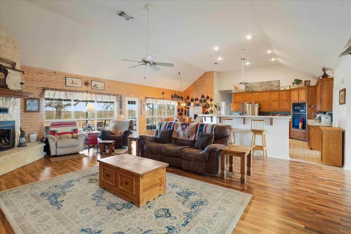 1044 County Road 3230 Windom TX 75492