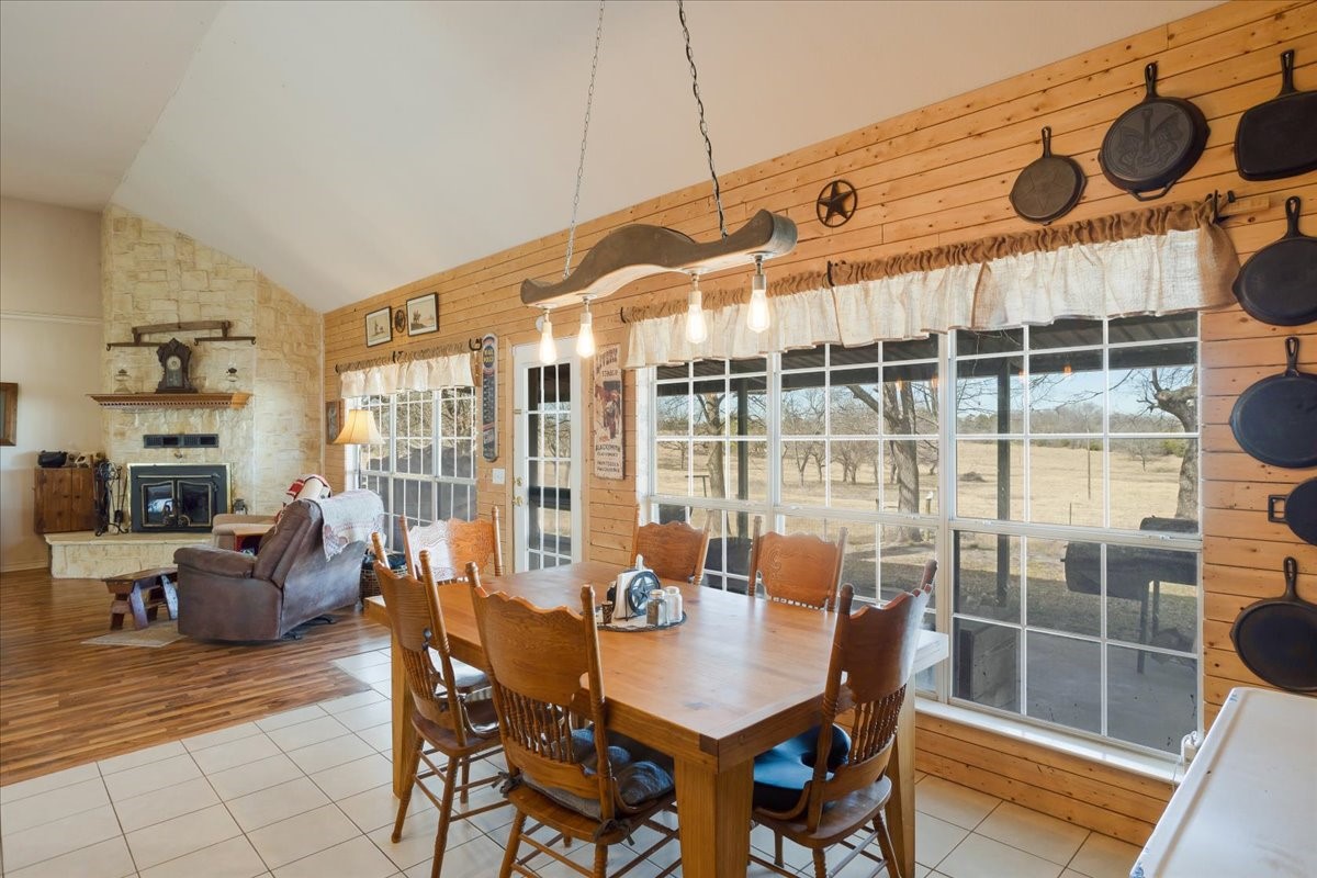 1044 County Road 3230 Windom TX 75492