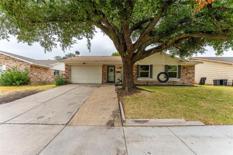 425 Southlake Drive Forney TX 75126