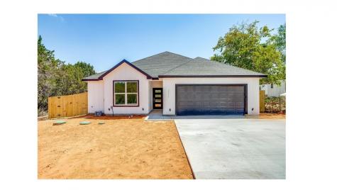 2211 Angelina Street Granbury TX 76048