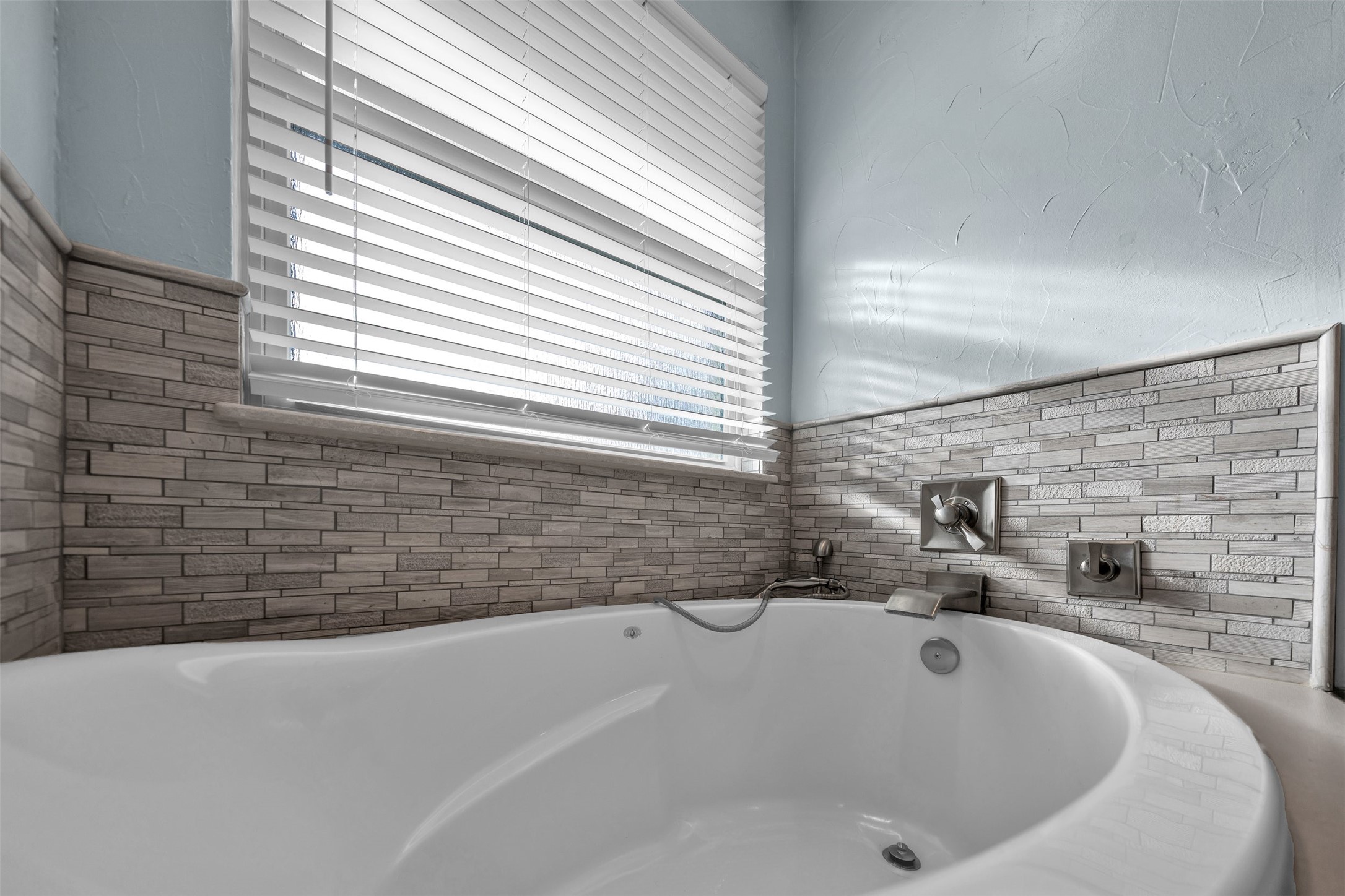 8 Buccaneer Court Fort Worth TX 76179