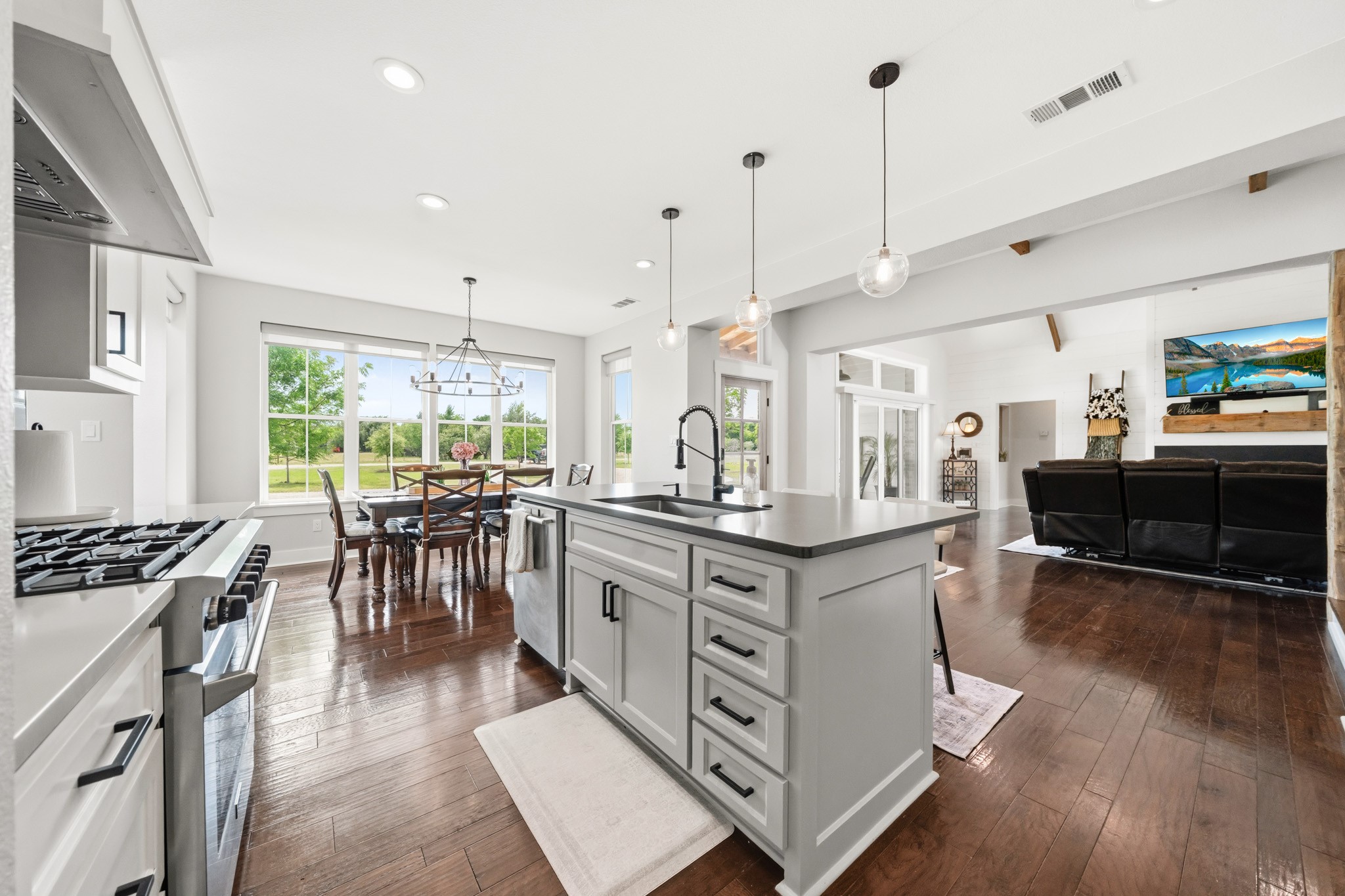 2014 W Elm Mott Drive Waco TX 76705