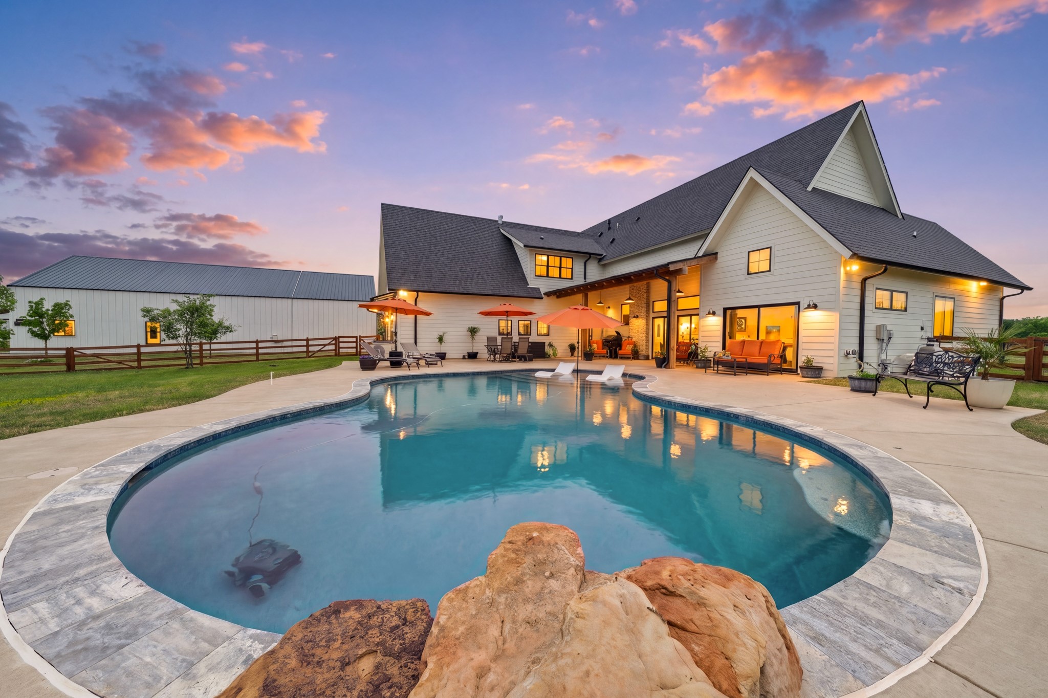 2014 W Elm Mott Drive Waco TX 76705