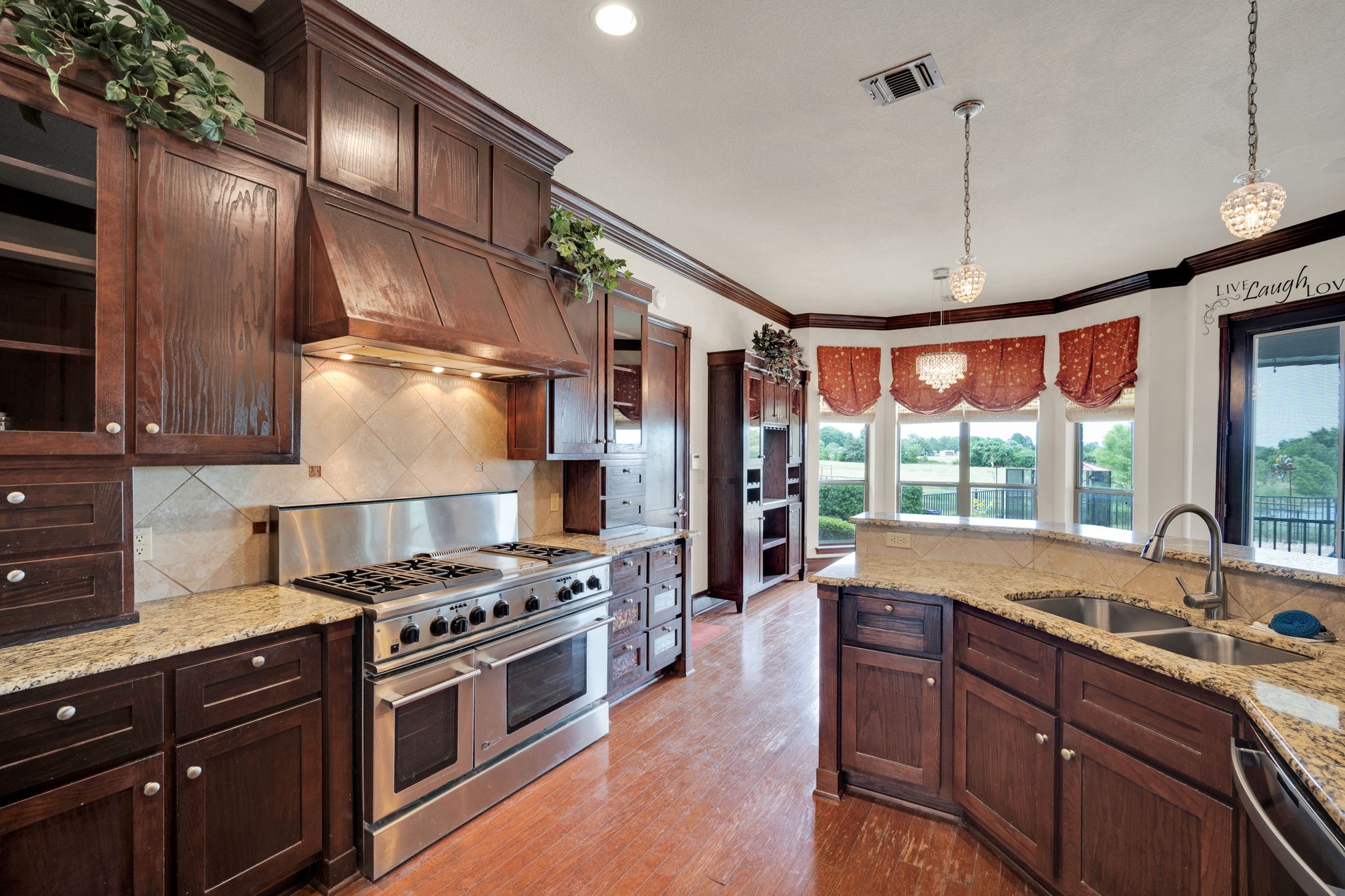 241 Cody Road Ennis TX 75119