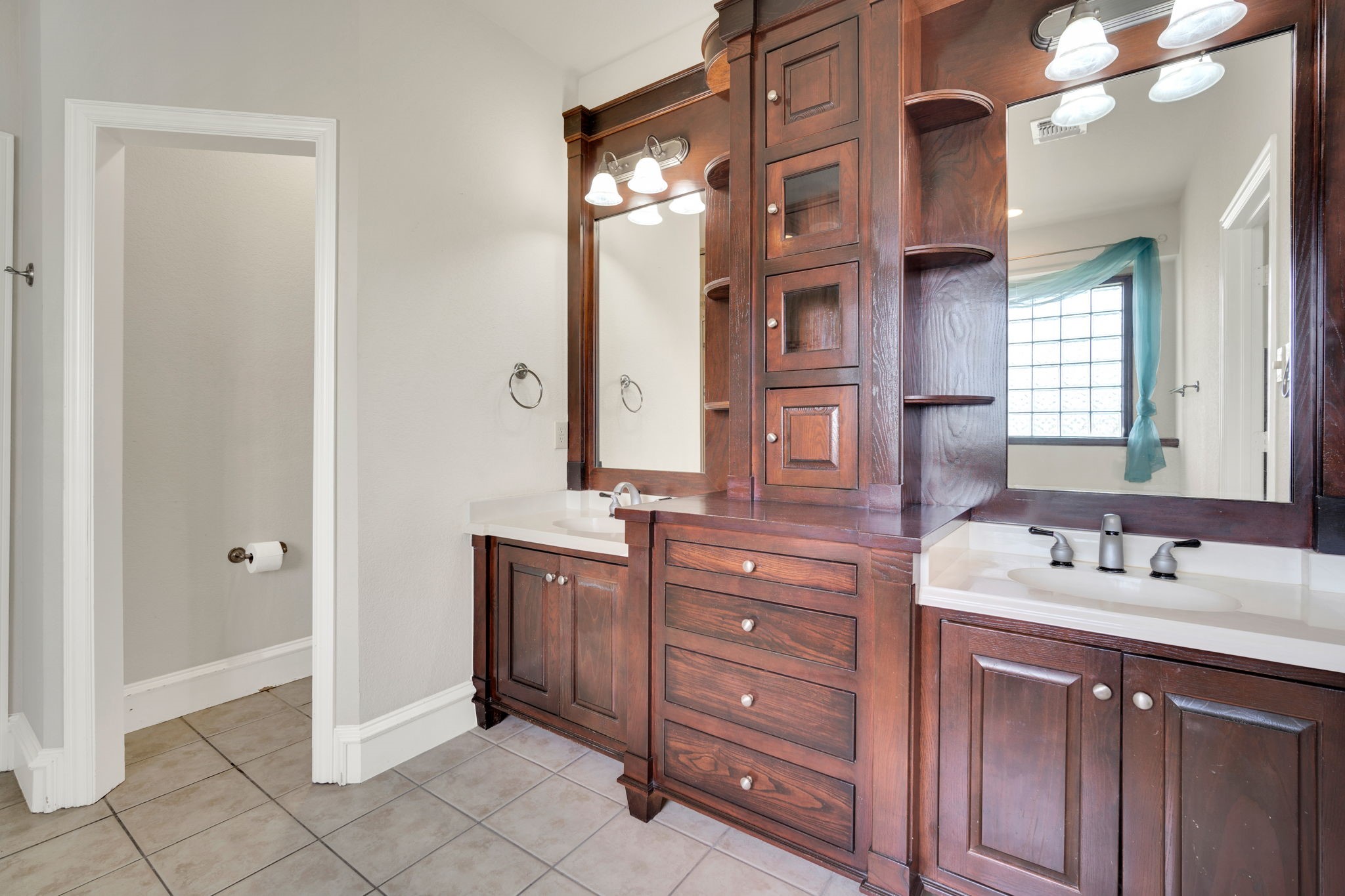 241 Cody Road Ennis TX 75119