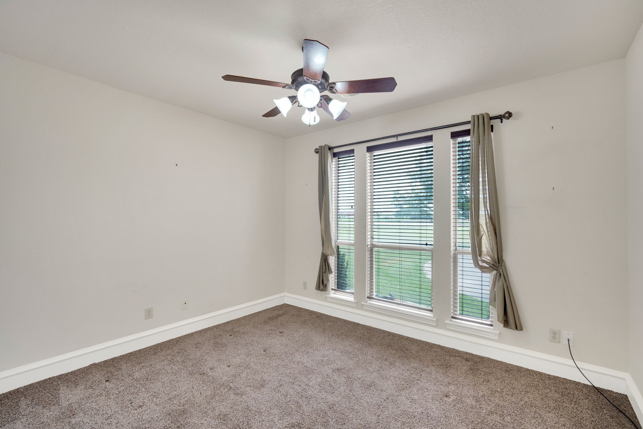 241 Cody Road Ennis TX 75119