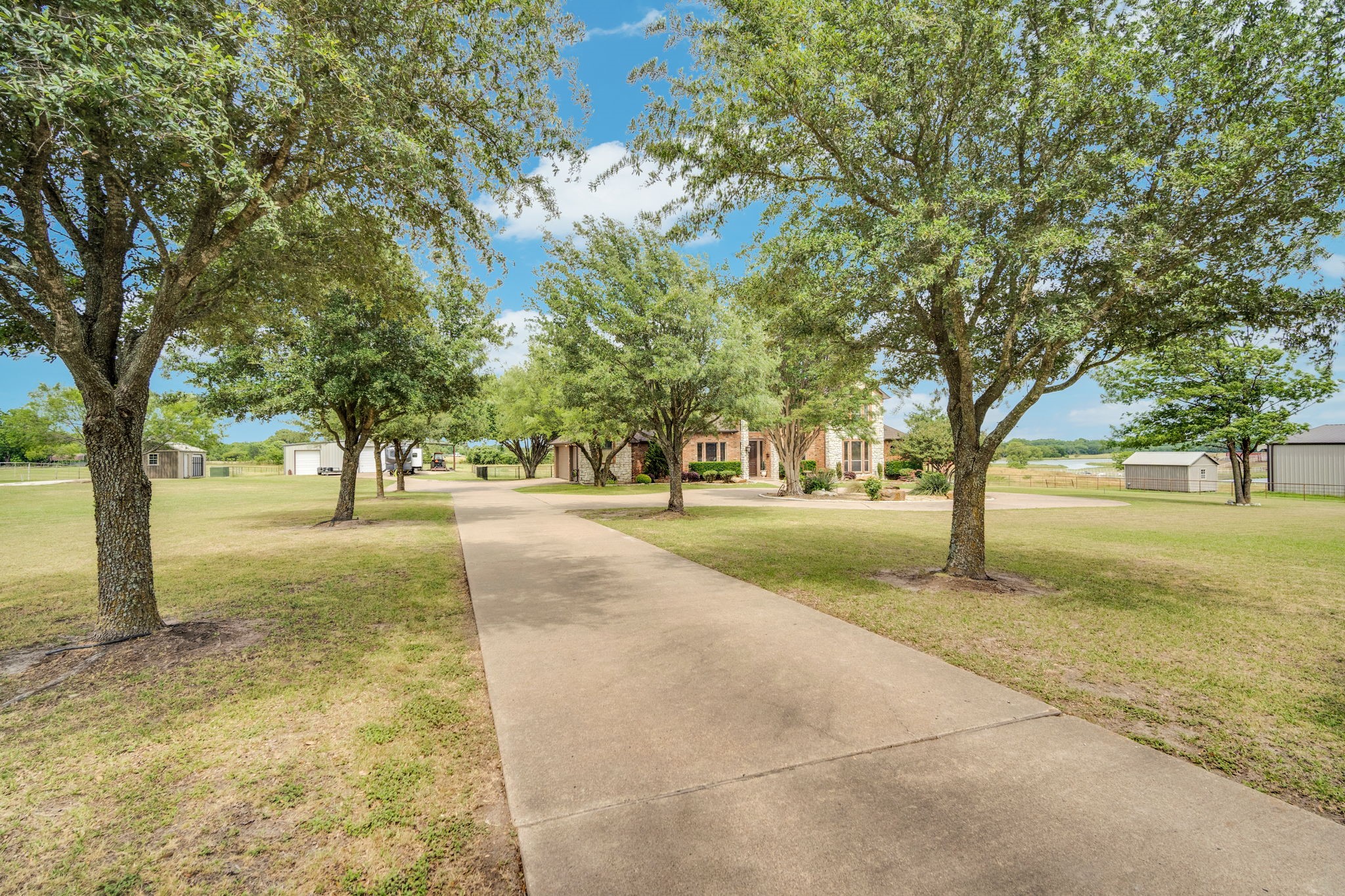241 Cody Road Ennis TX 75119